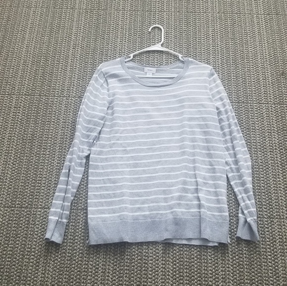 Gray, white, and sparkly long sleeve - Picture 1 of 1